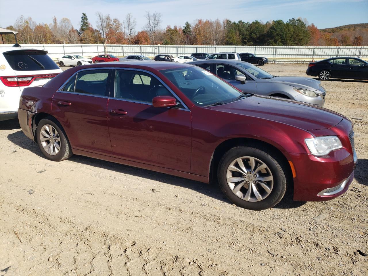 2016 Chrysler 300 Limited - Image 4