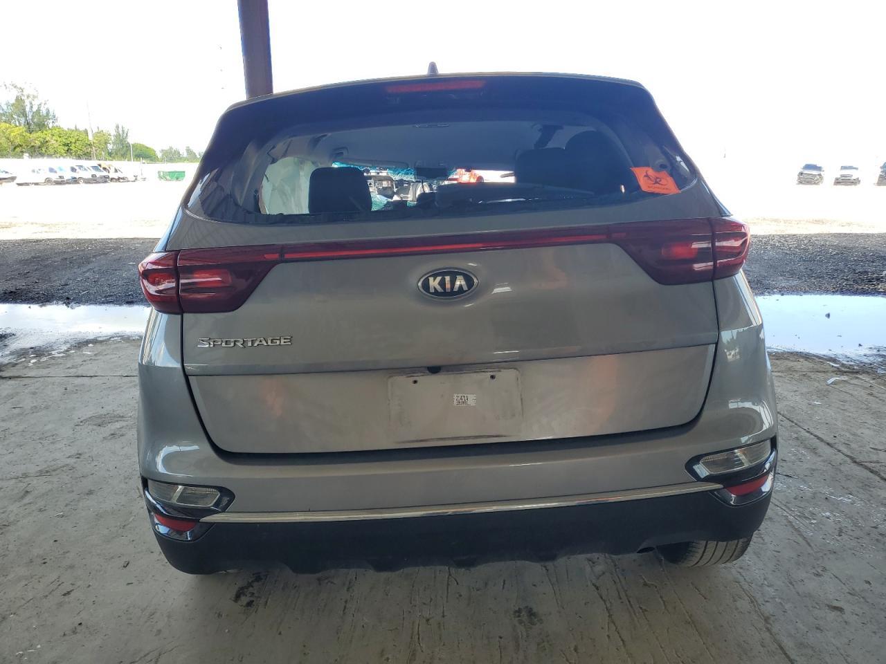 2022 Kia Sportage Lx - Image 6