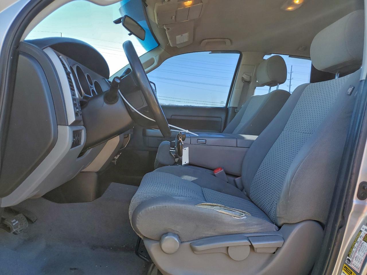 2011 Toyota Tundra Double Cab Sr5 - Image 7