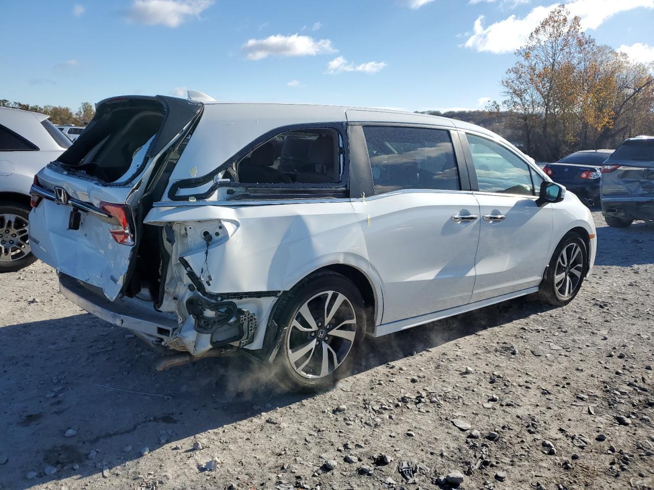 2021 Honda Odyssey Touring - Фото 3