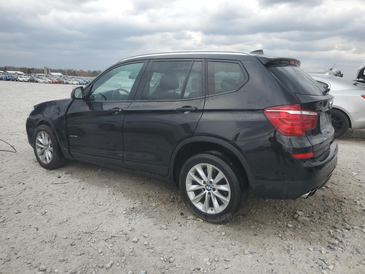 2017 BMW X3 xDrive28I - Фото 2