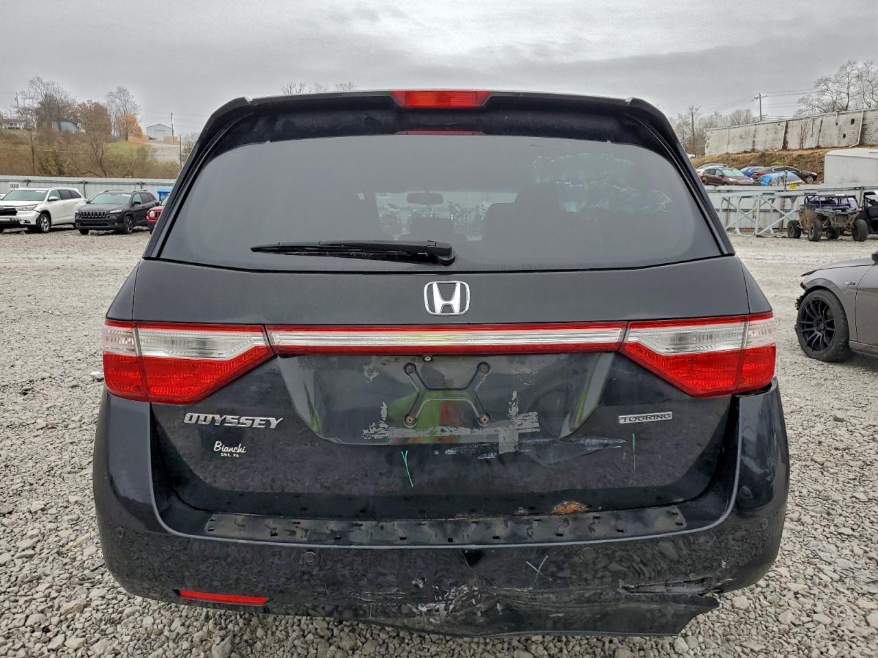 2011 Honda Odyssey Touring - Image 6
