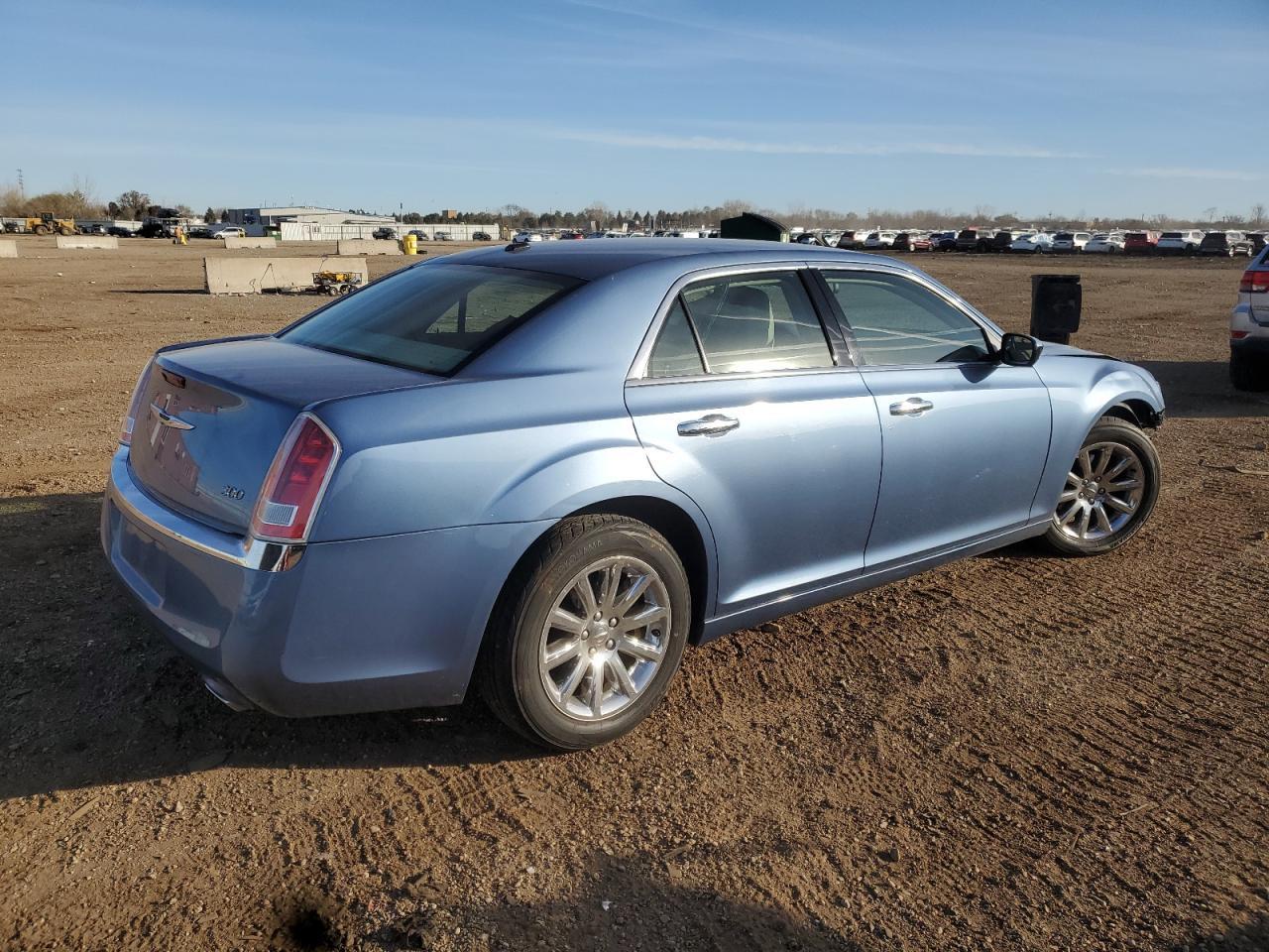 2011 Chrysler 300 Limited - Фото 3
