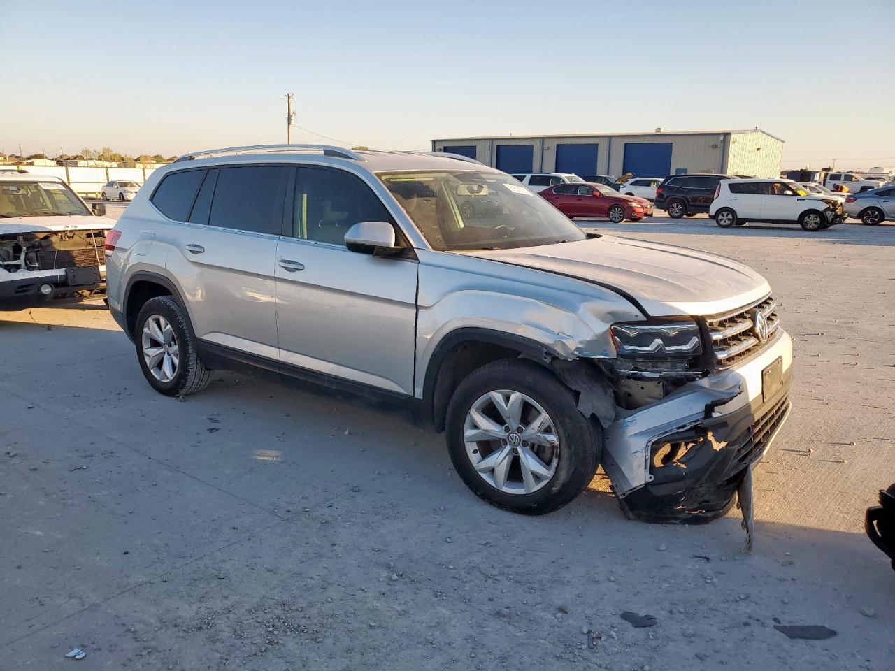 2018 Volkswagen Atlas S - Image 4