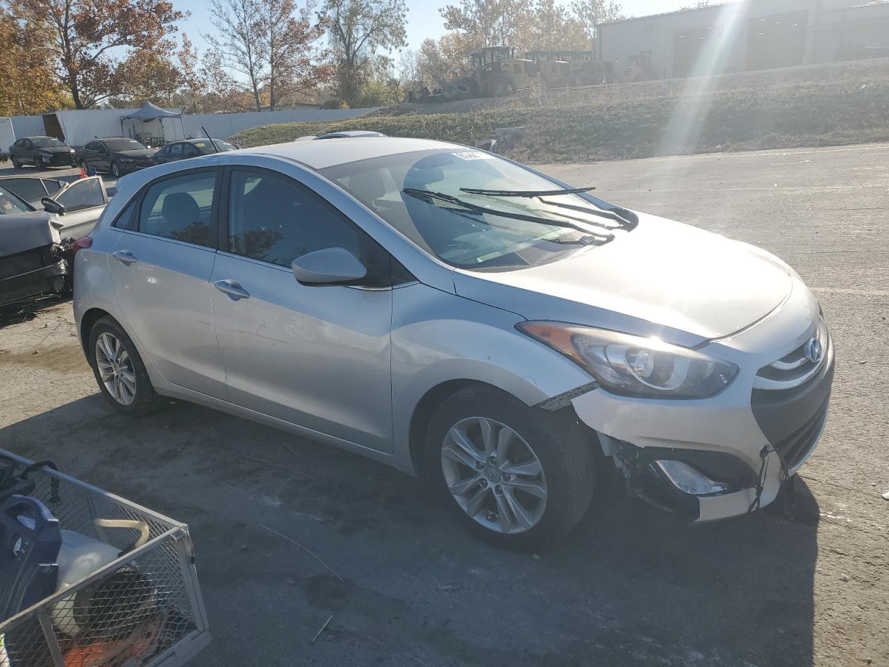 2014 Hyundai Elantra Gt - Image 4