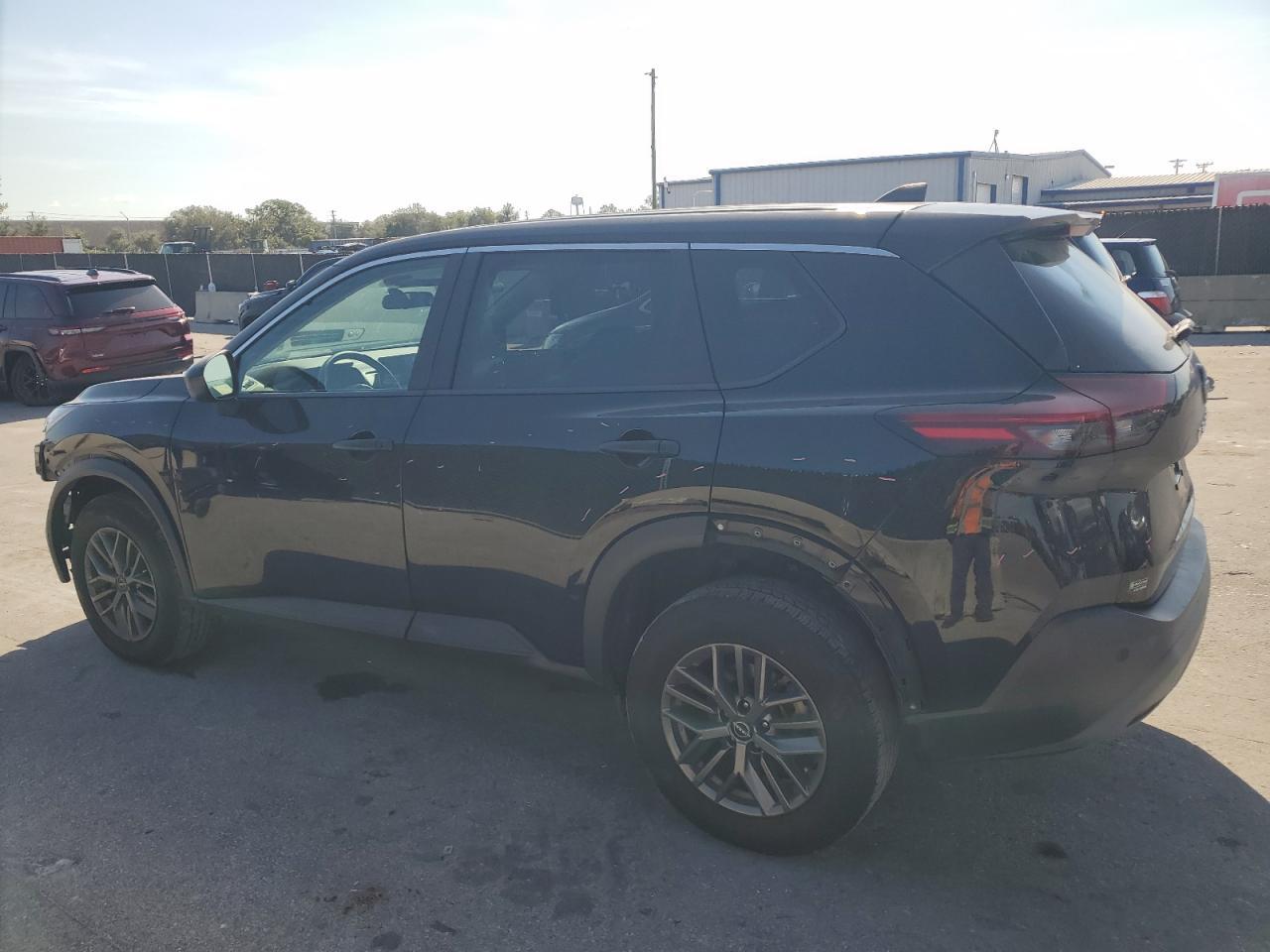 2023 Nissan Rogue S - Фото 2