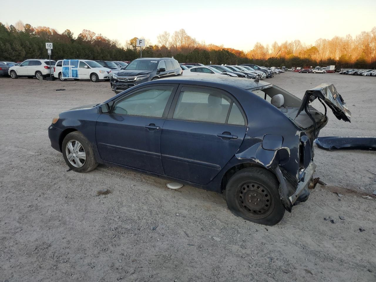 2003 Toyota Corolla Ce - Фото 2