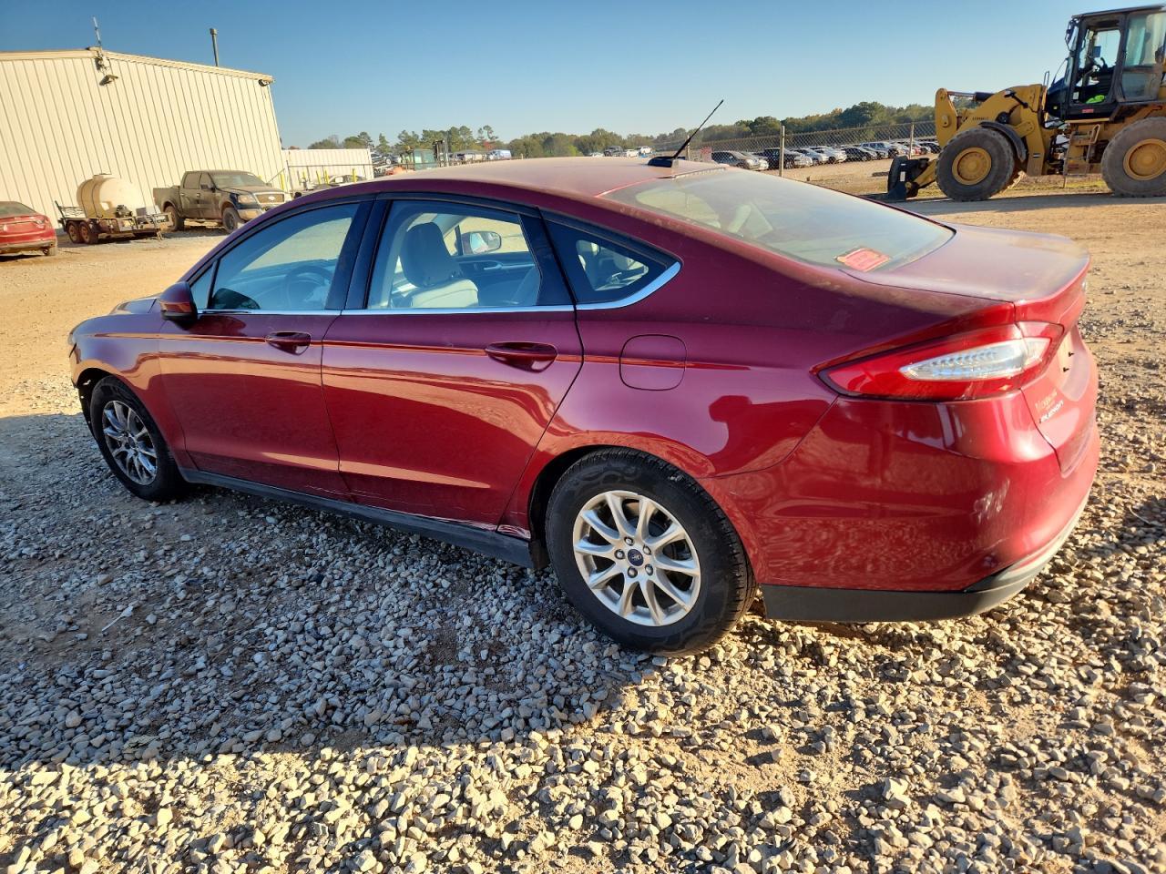 2016 Ford Fusion S - Фото 2
