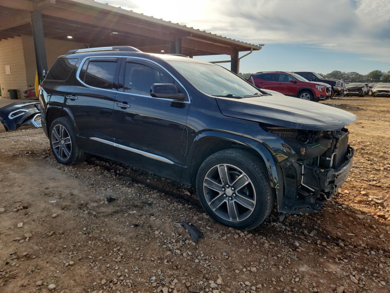 2019 GMC Acadia Denali - Image 4