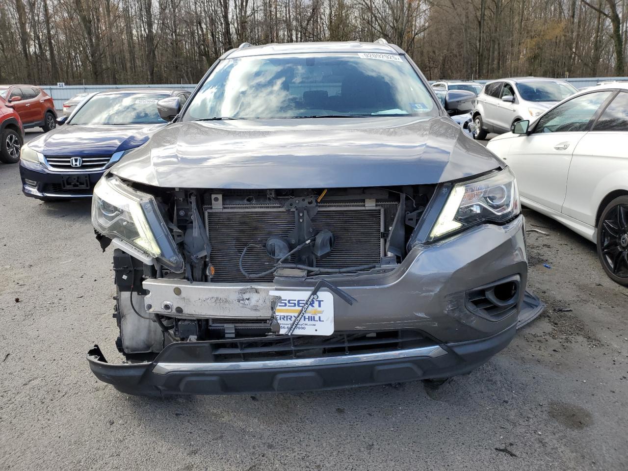 2018 Nissan Pathfinder S - Фото 5