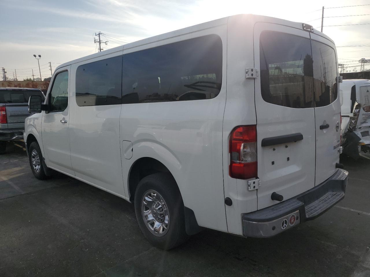 2019 Nissan Nv 3500 - Фото 2