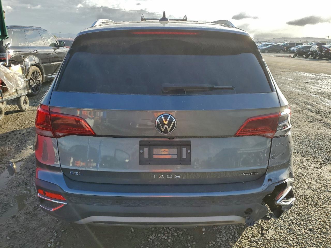 2023 Volkswagen Taos Sel - Image 6