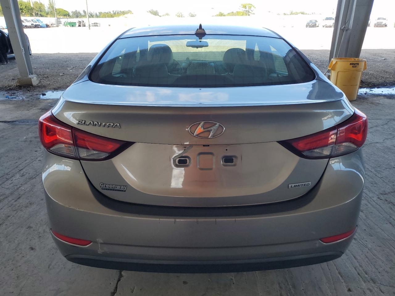 2014 Hyundai Elantra Se - Image 6