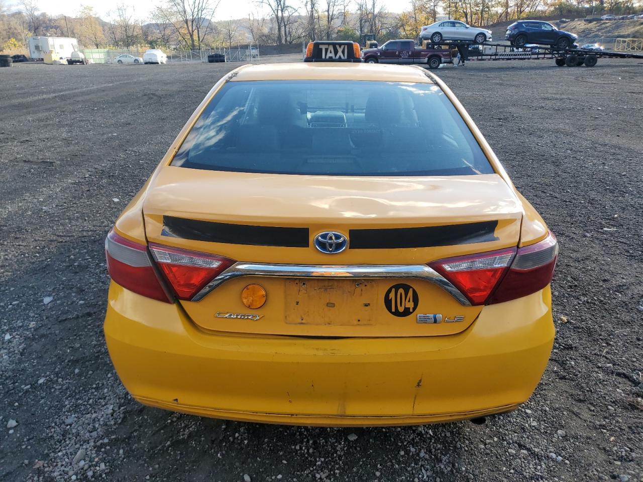 2015 Toyota Camry Hybrid - Фото 6