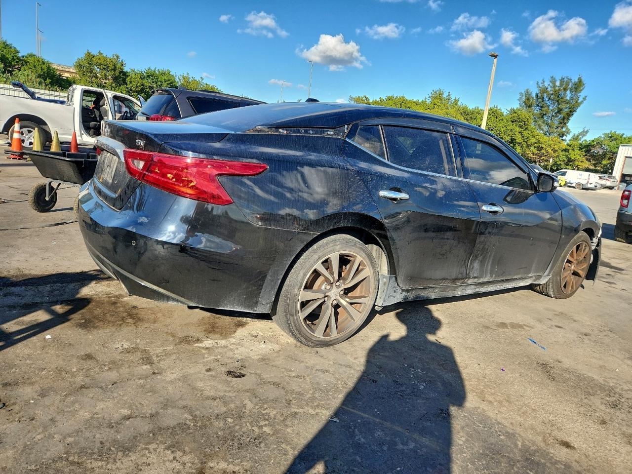 2017 Nissan Maxima 3.5S - Image 3