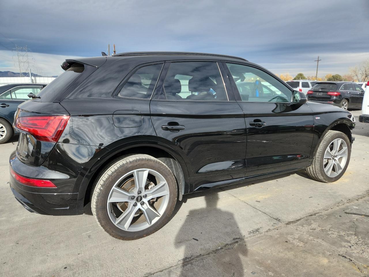 2025 Audi Q5 Premium 45 - Image 3