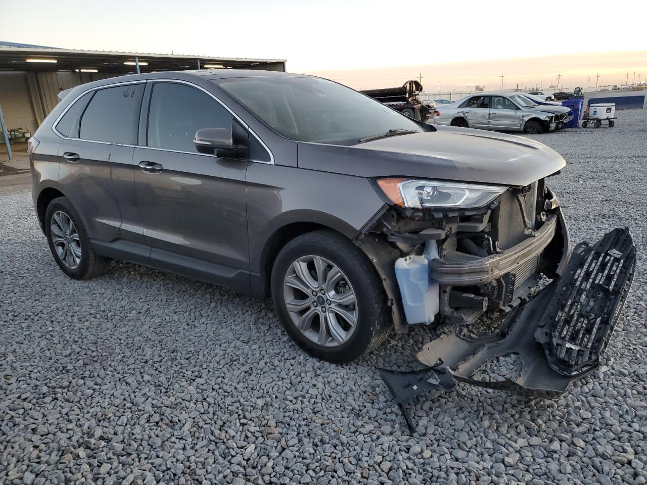 2019 Ford Edge Titanium - Фото 4
