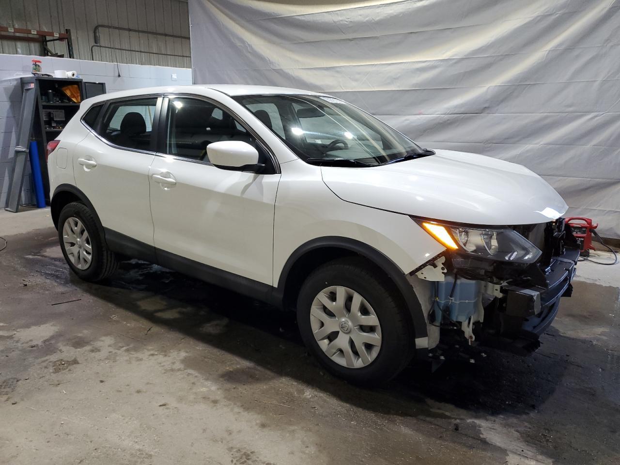 2019 Nissan Rogue Sport S - Фото 4