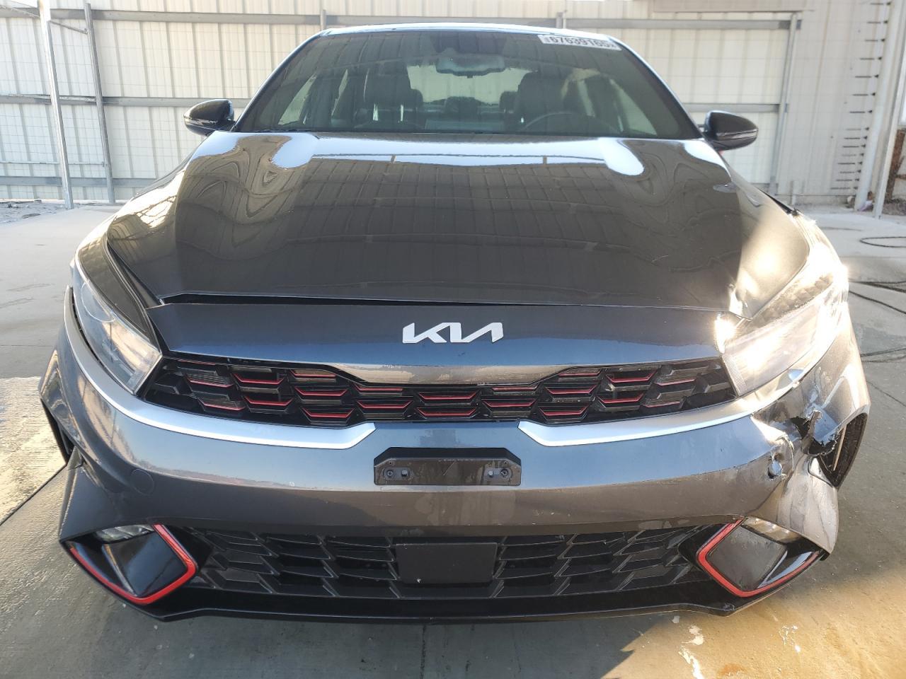 2024 Kia Forte Gt Line - Image 5