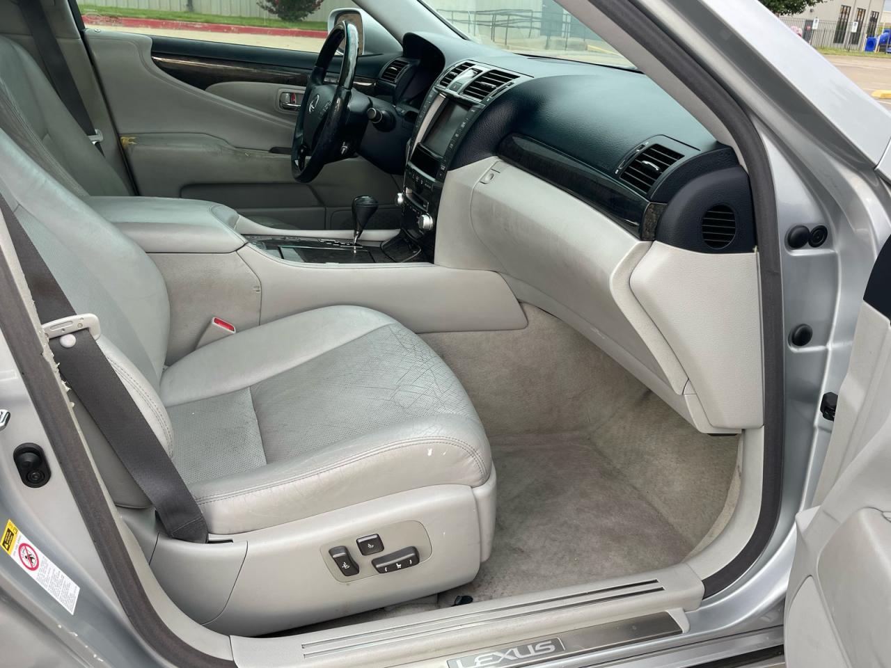 2010 Lexus Ls 460 - Image 5