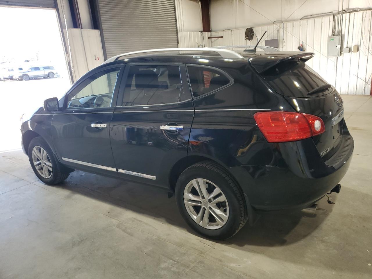 2013 Nissan Rogue S - Фото 2