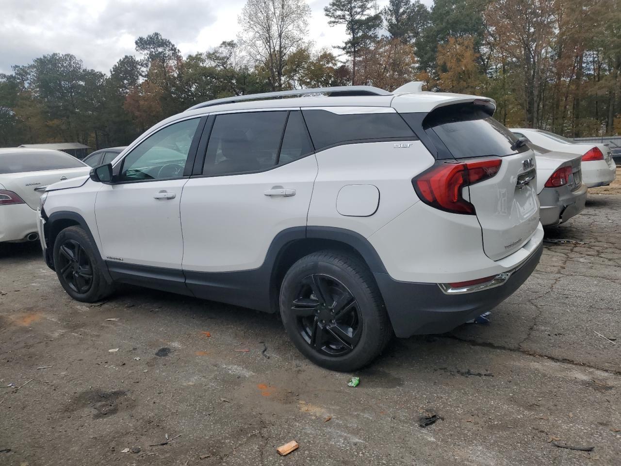 2021 GMC Terrain Slt - Фото 2
