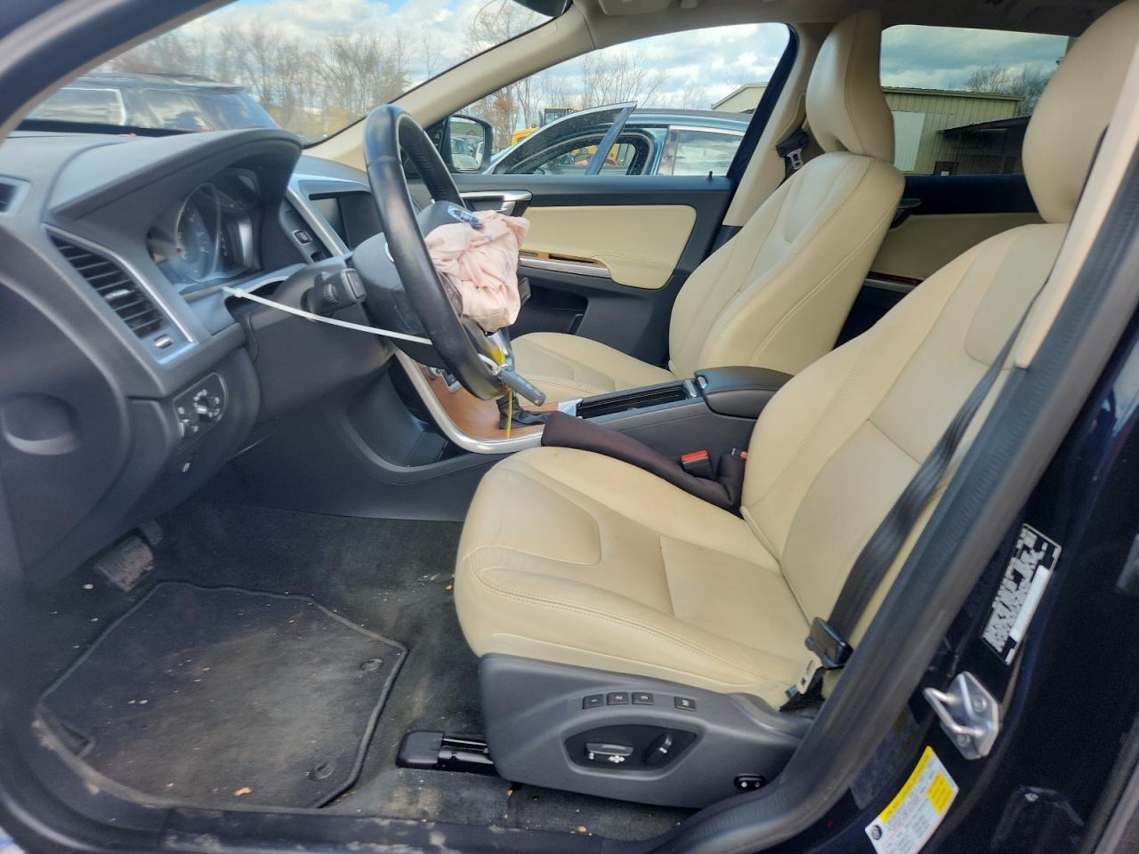 2017 Volvo Xc60 T5 Inscription - Image 7