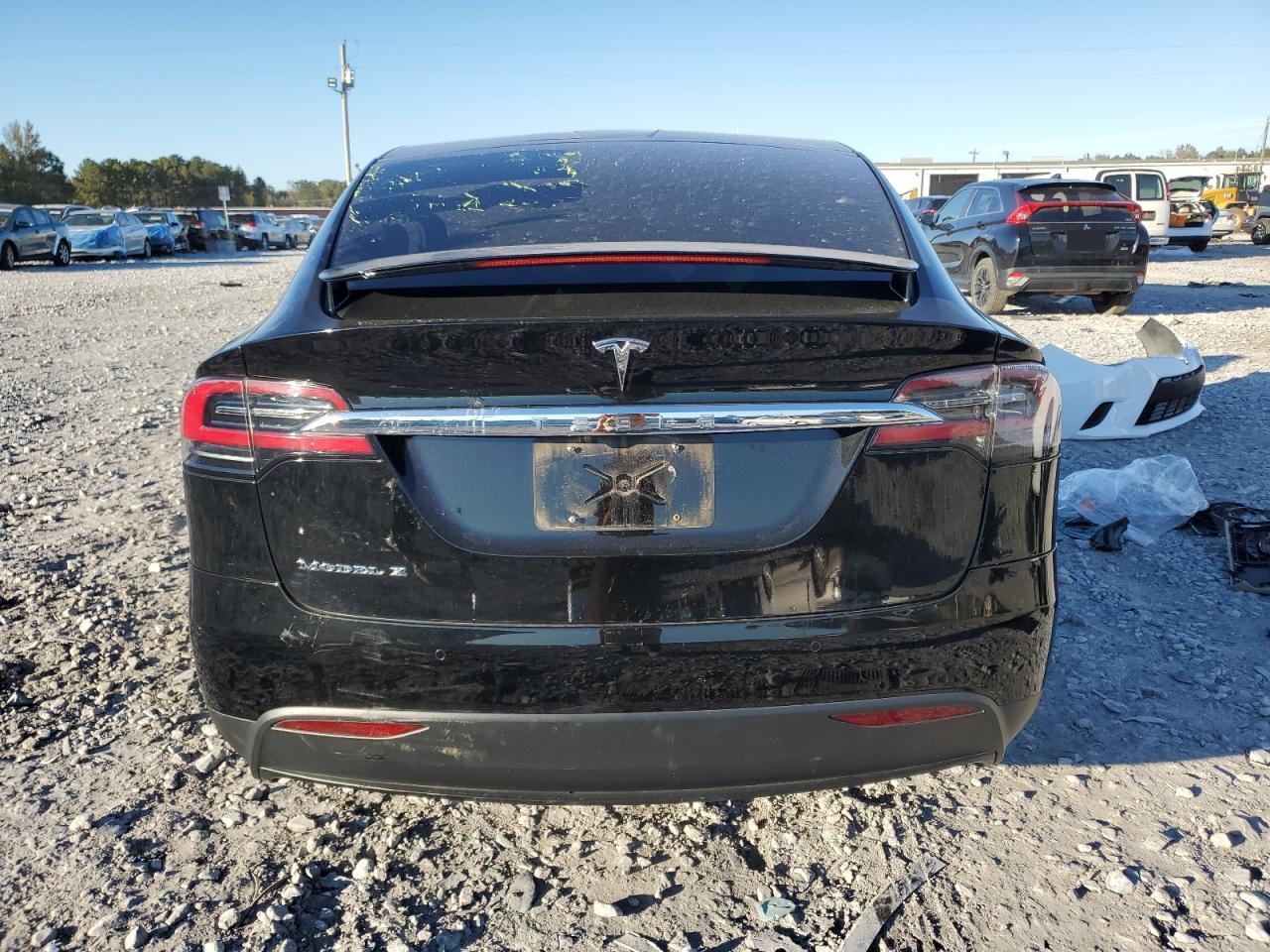2016 Tesla Model X - Фото 6
