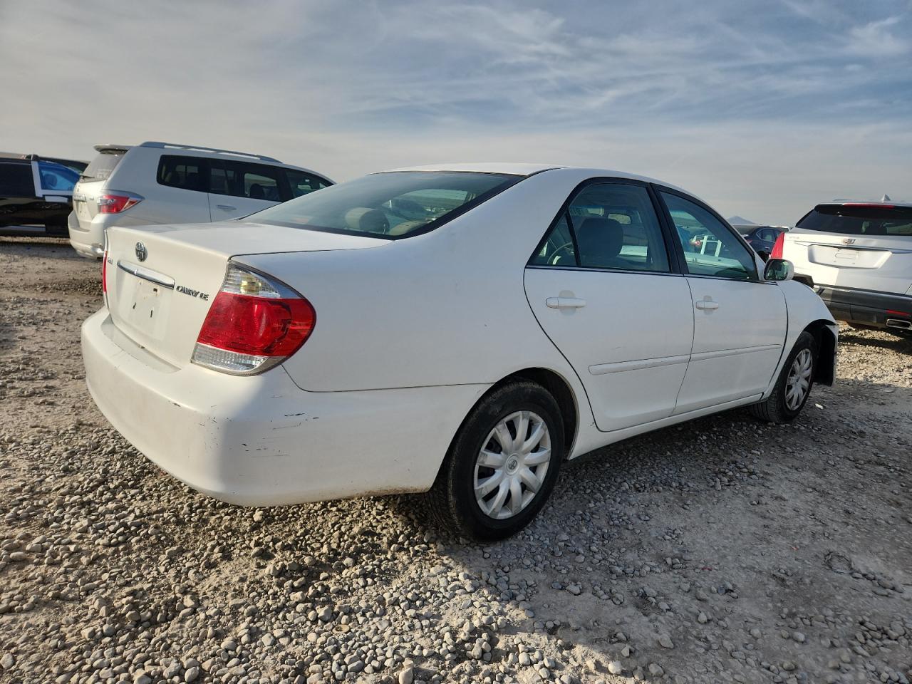2005 Toyota Camry Le - Image 3