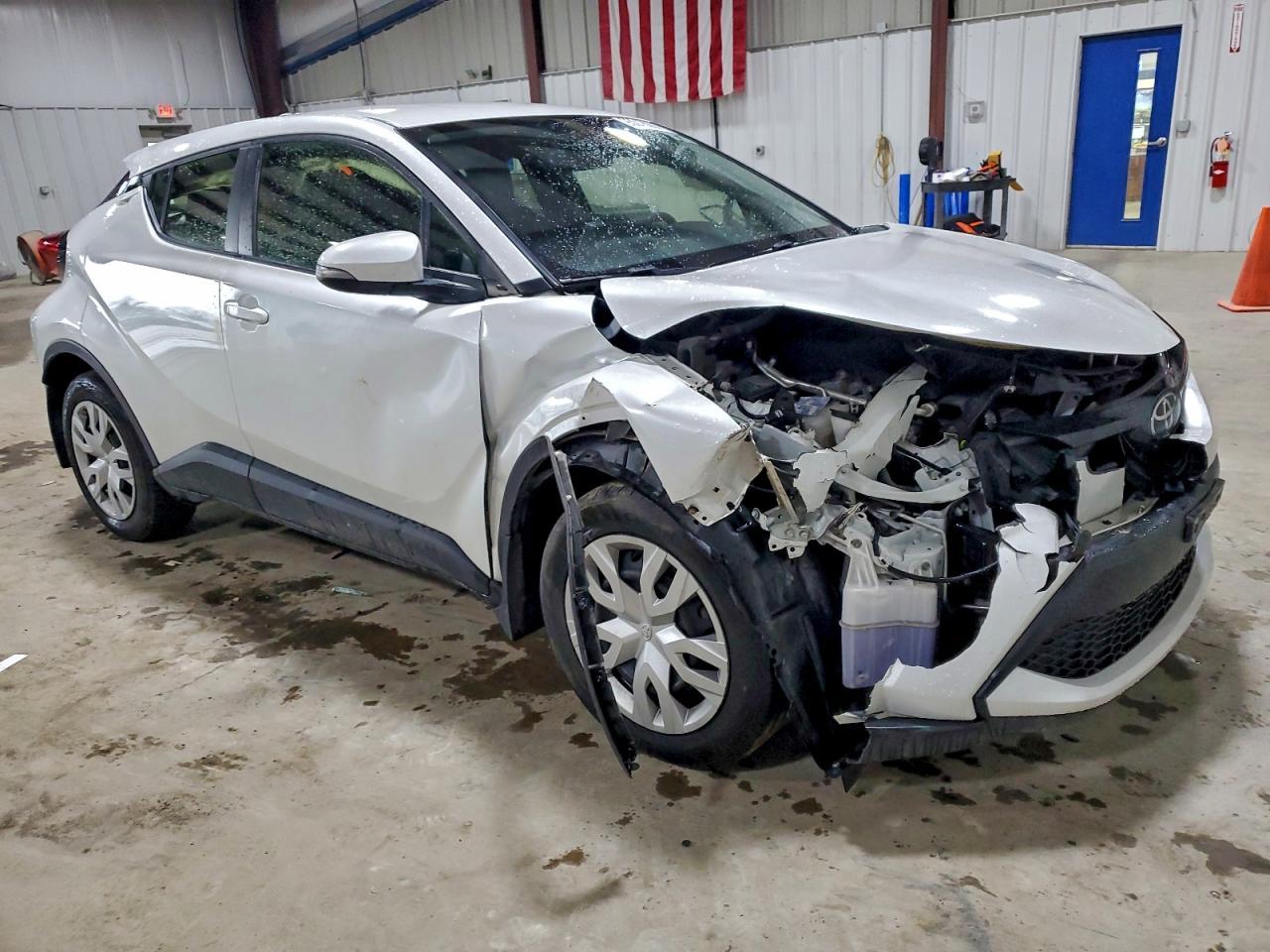 2022 Toyota C-Hr Xle - Image 4