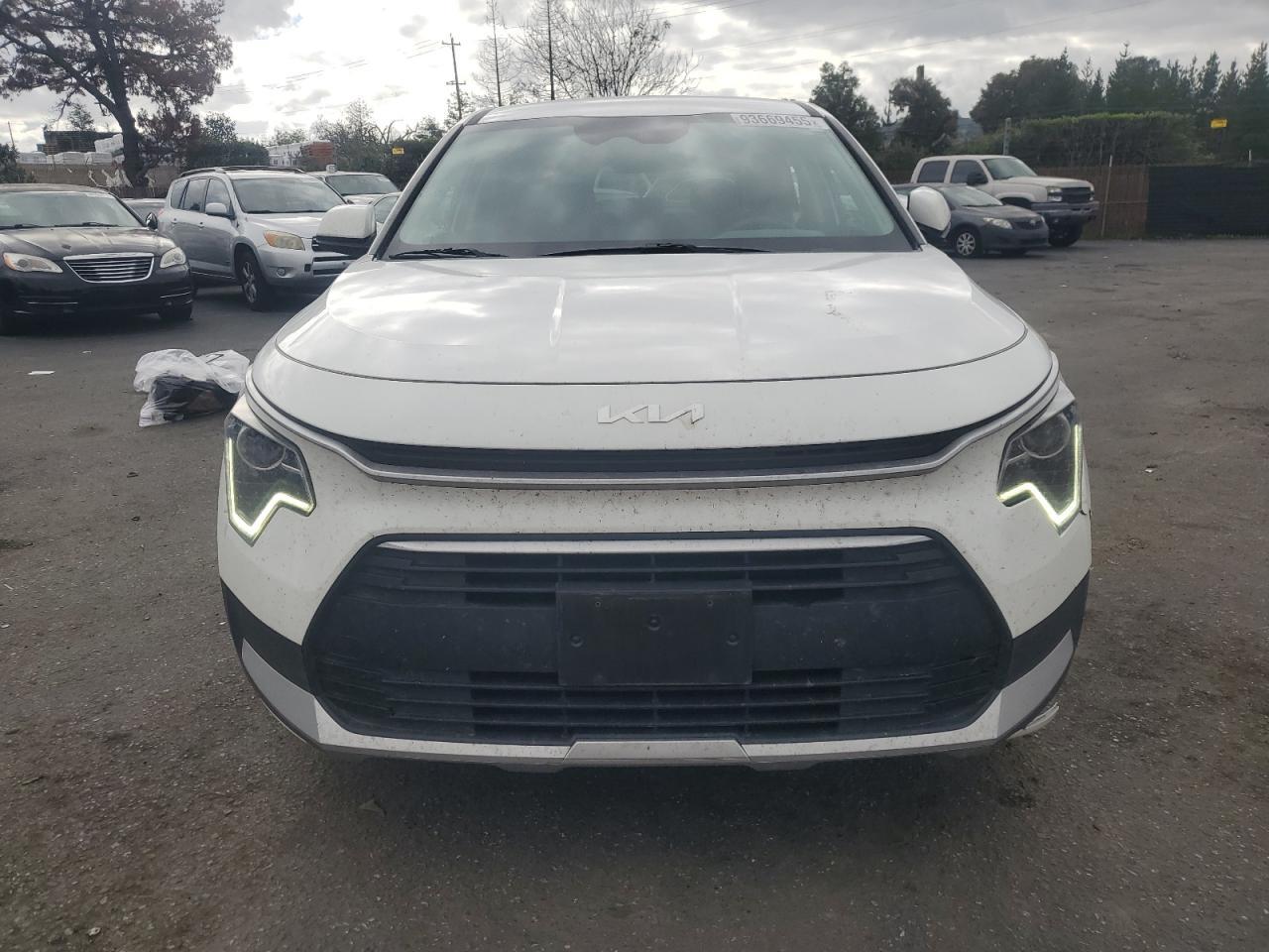 2024 Kia Niro Lx - Image 5