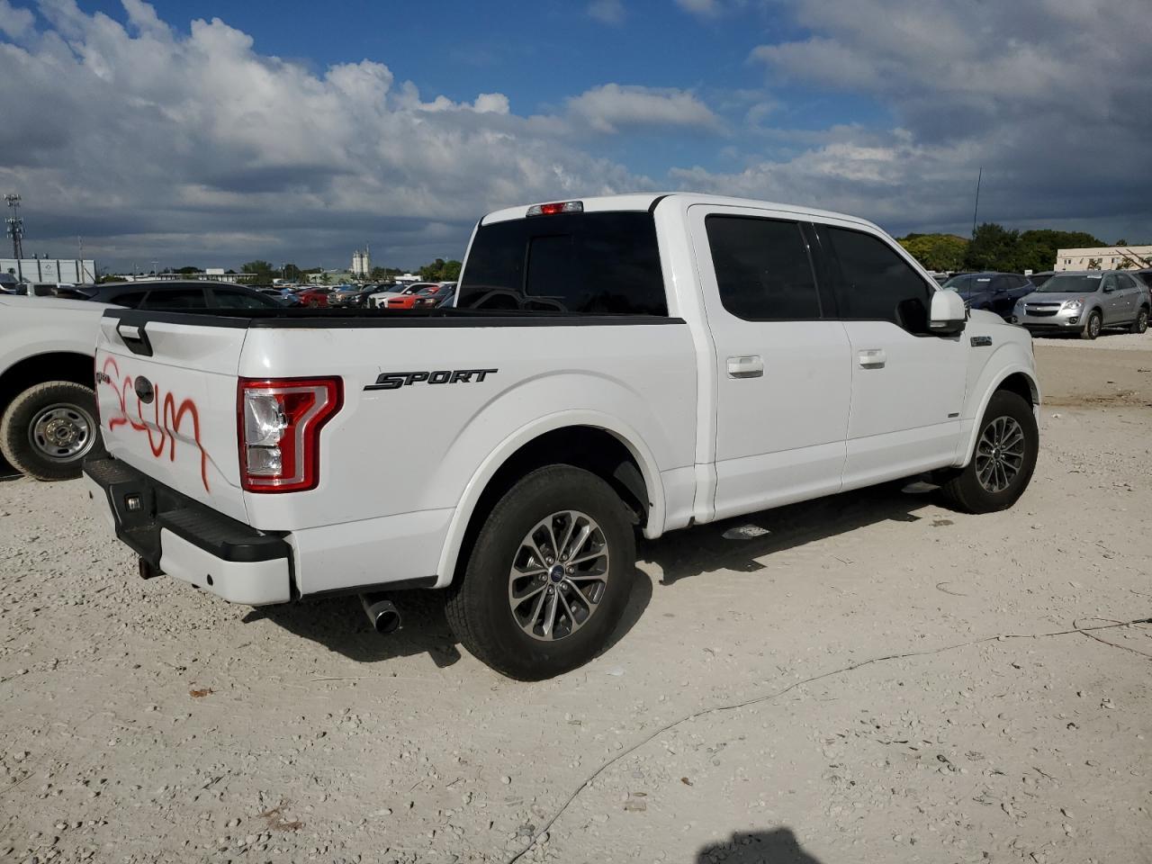 2016 Ford F150 Supercrew - Фото 3