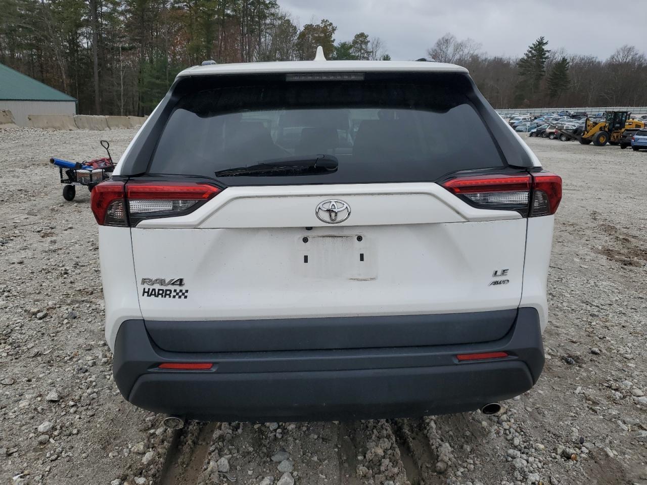 2019 Toyota Rav4 Le - Image 6