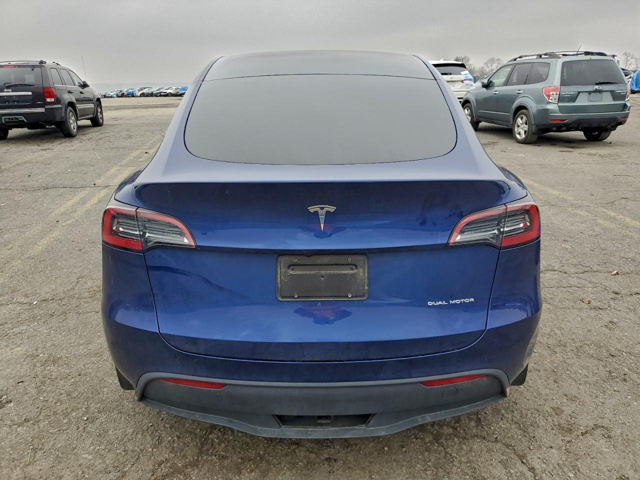 2024 Tesla Model Y - Фото 6
