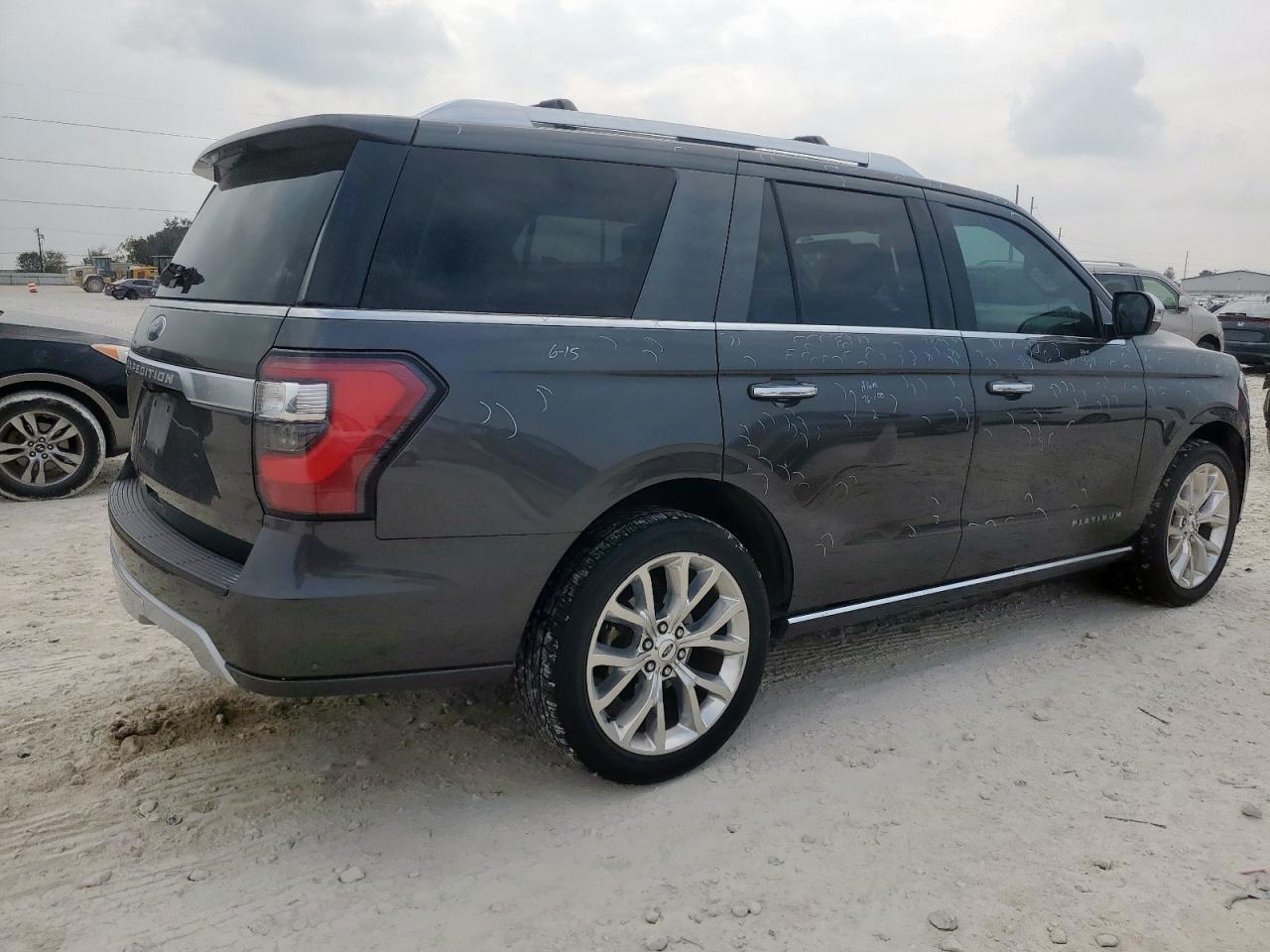 2018 Ford Expedition Platinum - Фото 3