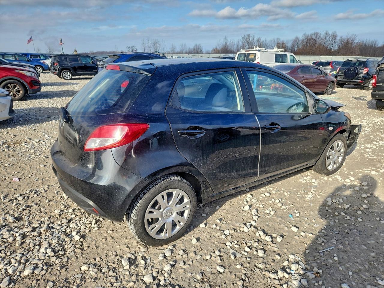 2014 Mazda Mazda2 Sport - Фото 3