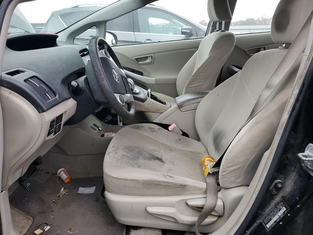 2011 Toyota Prius Two - Image 7