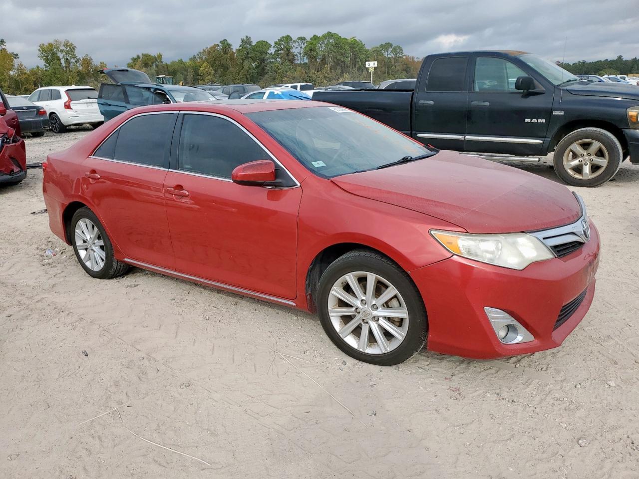 2013 Toyota Camry L - Фото 4
