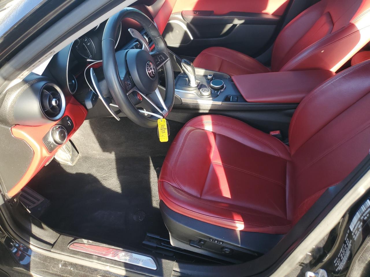 2017 Alfa Romeo Giulia - Фото 7