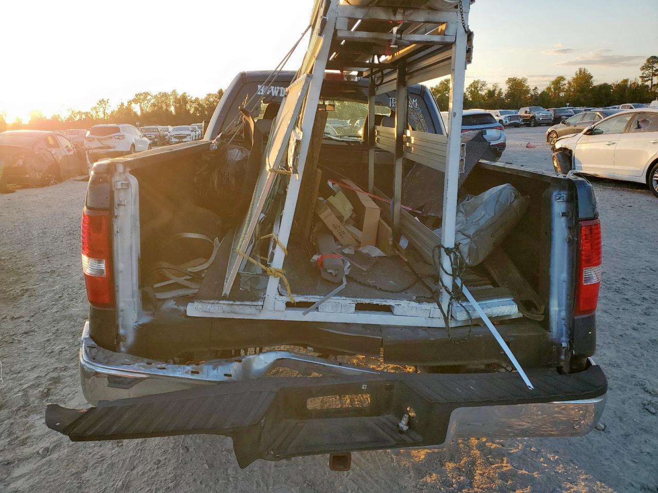 2006 Ford F150 - Image 6