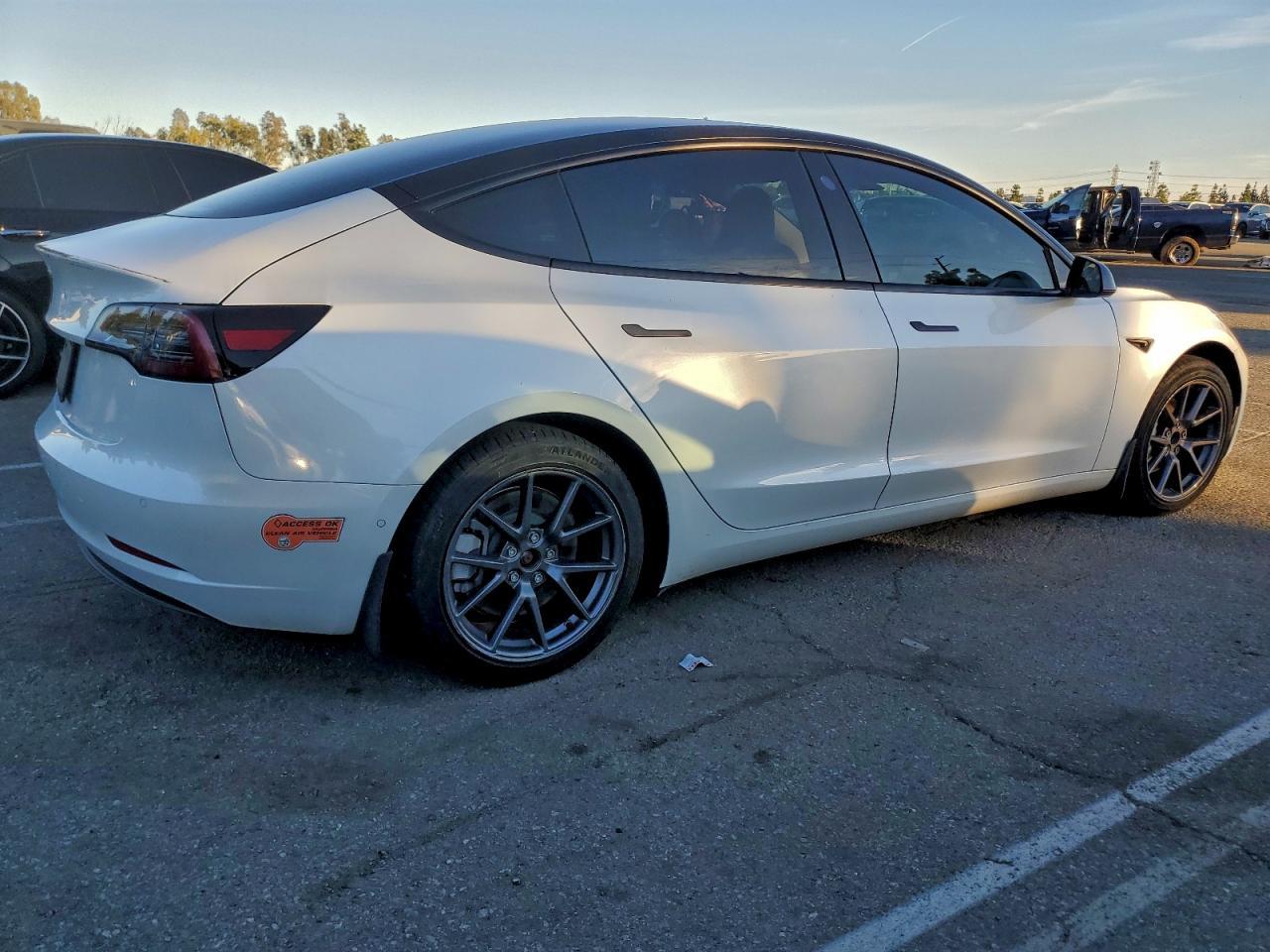 2021 Tesla Model 3 - Фото 5