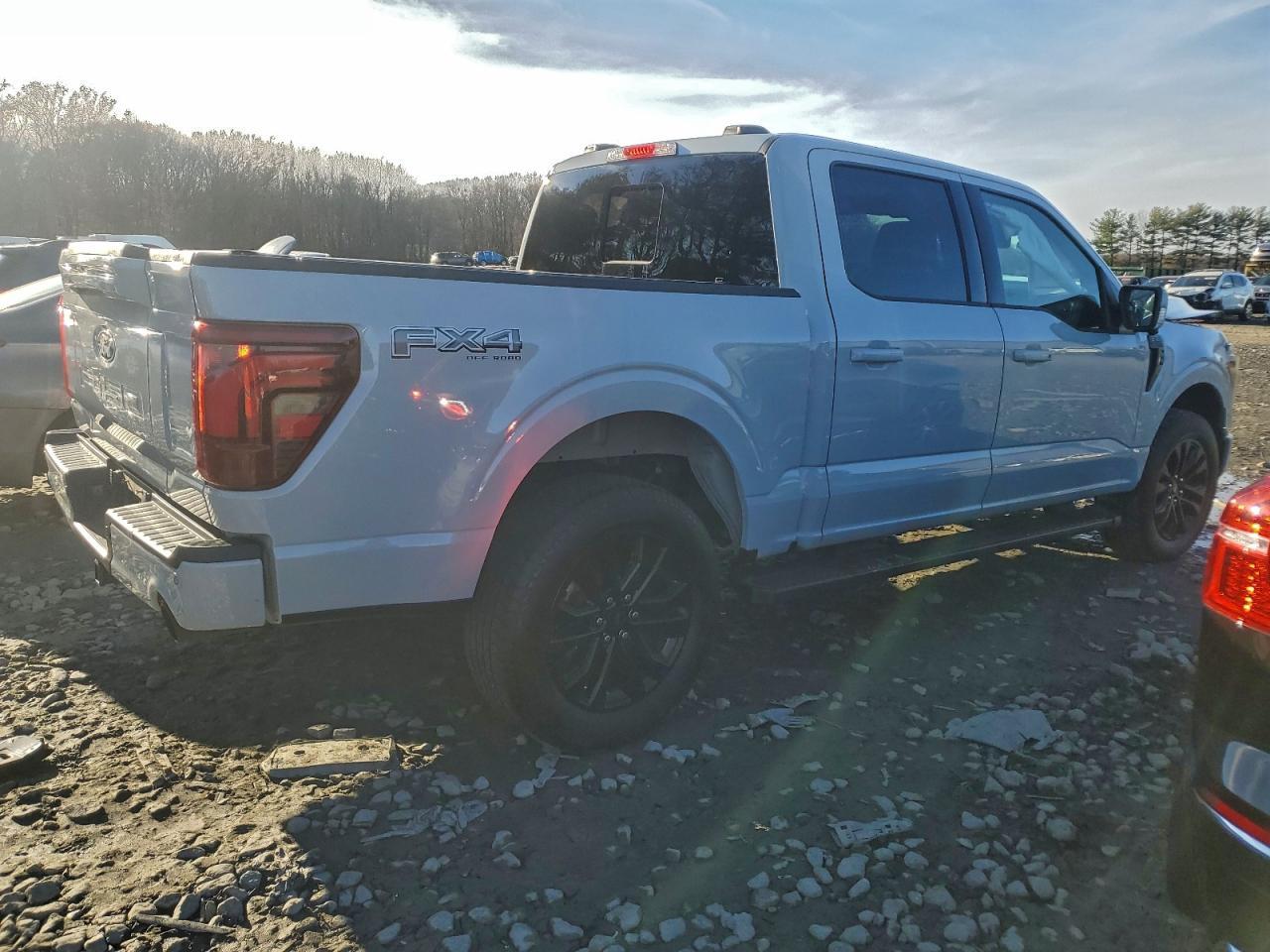 2024 Ford F150 Lariat - Image 3