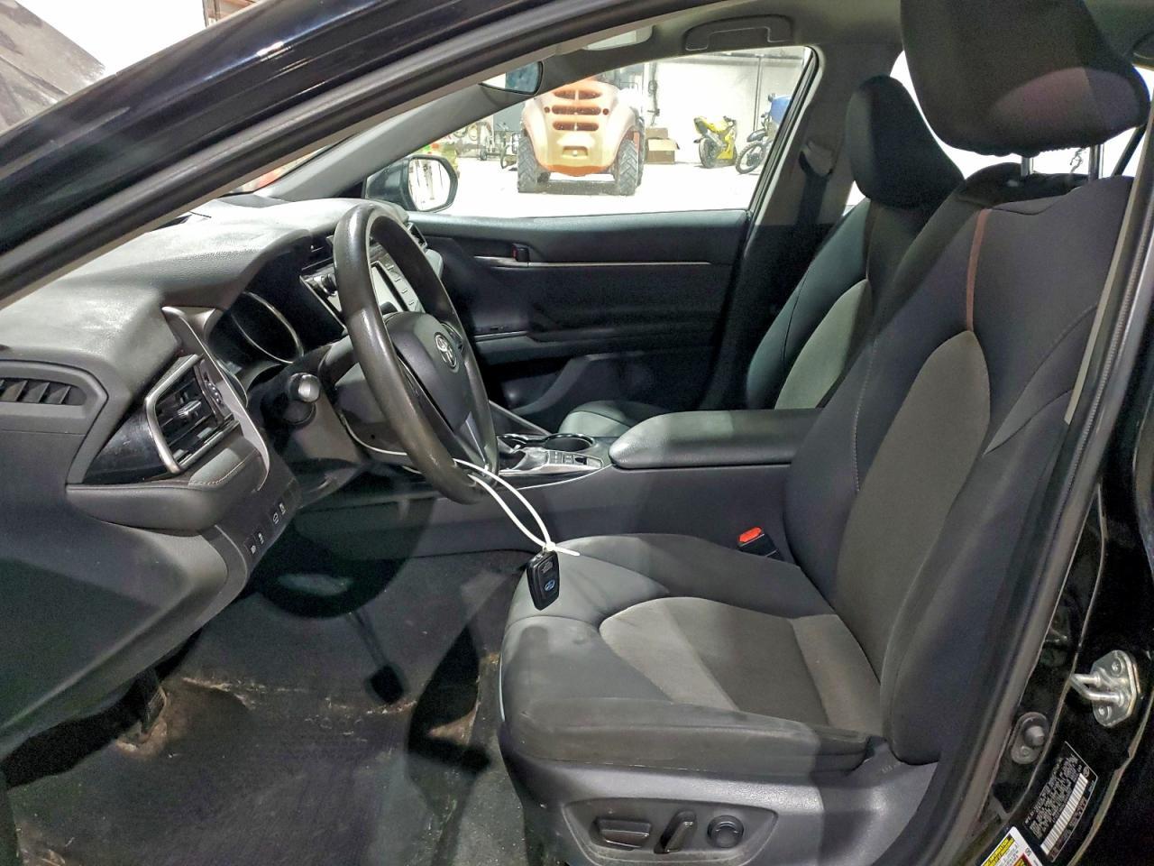 2020 Toyota Camry Le - Image 7