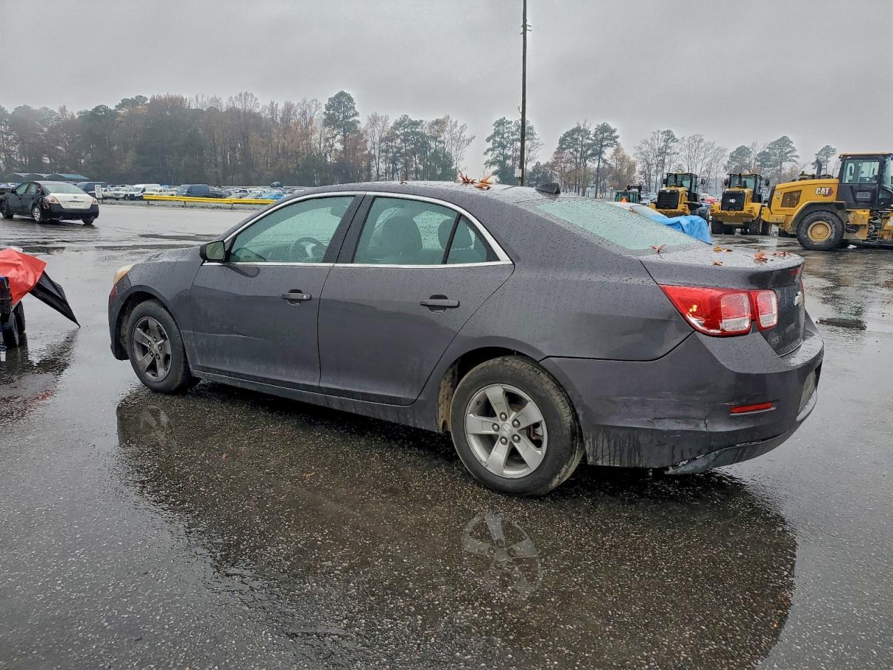 2013 Chevrolet Malibu Ls - Фото 2
