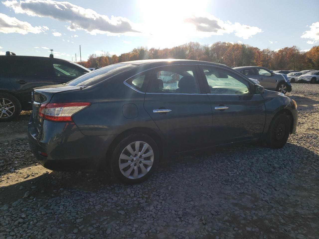 2014 Nissan Sentra S - Фото 3