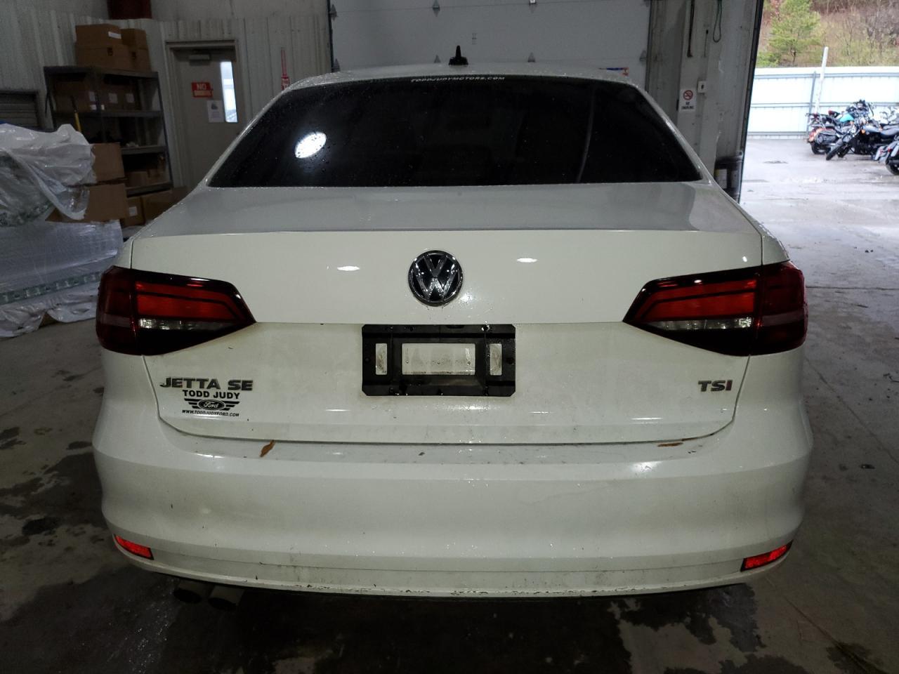 2017 Volkswagen Jetta Se - Фото 6