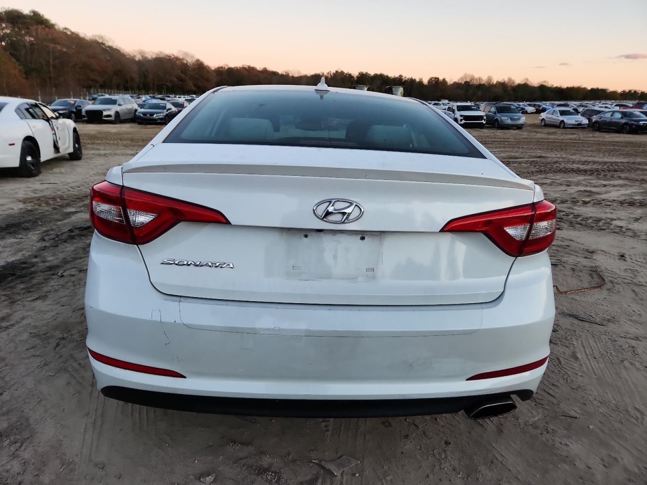 2016 Hyundai Sonata Se - Image 6