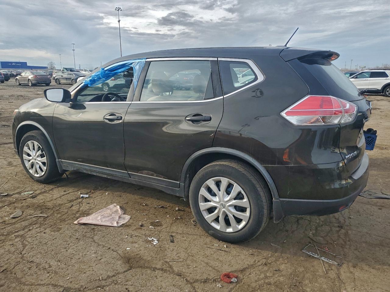 2016 Nissan Rogue S - Фото 2