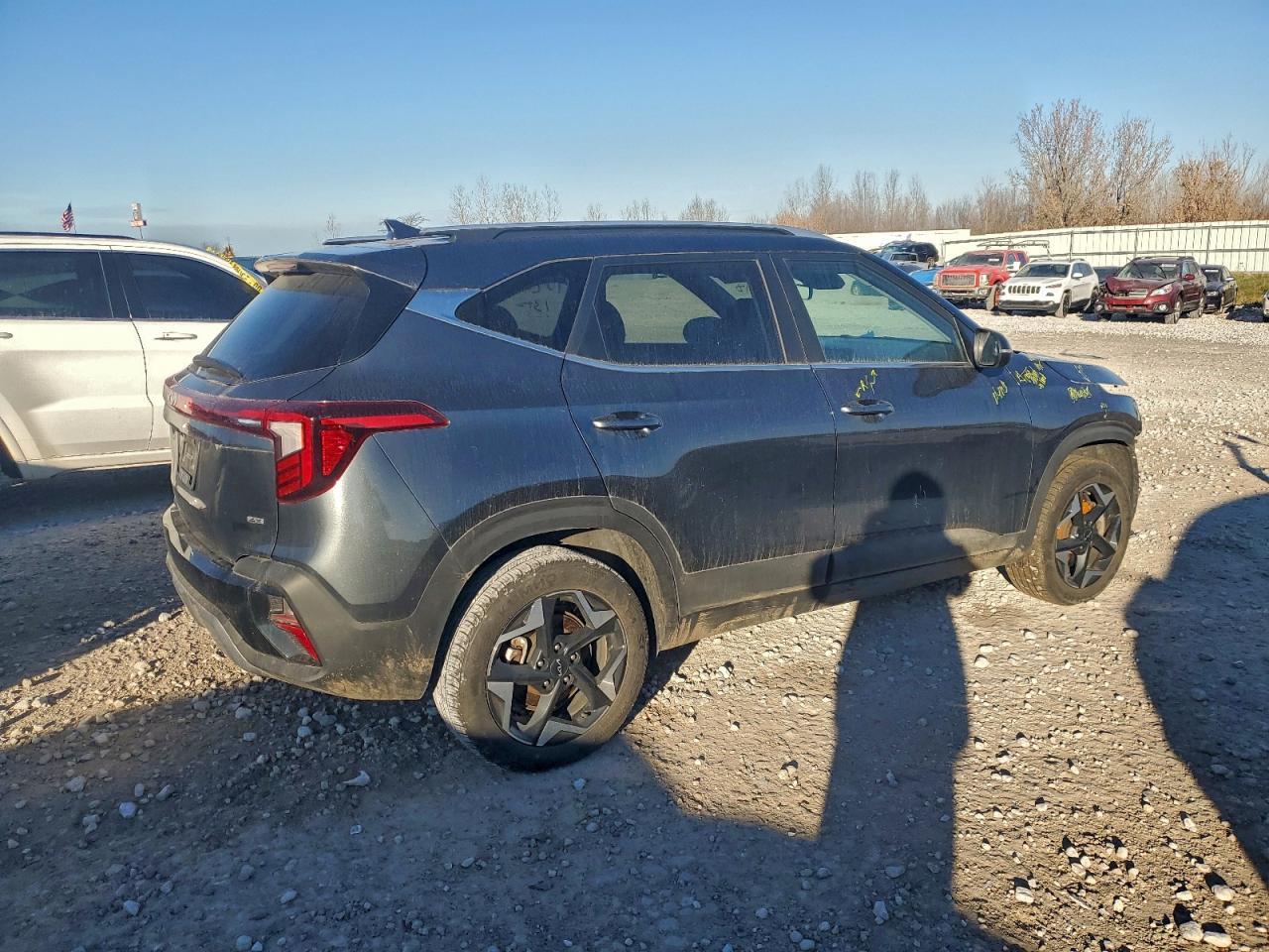 2024 Kia Seltos Ex - Image 3