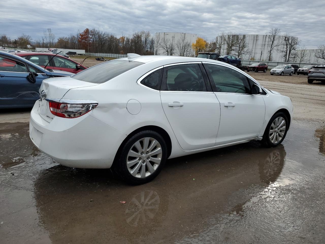 2016 Buick Verano - Image 3
